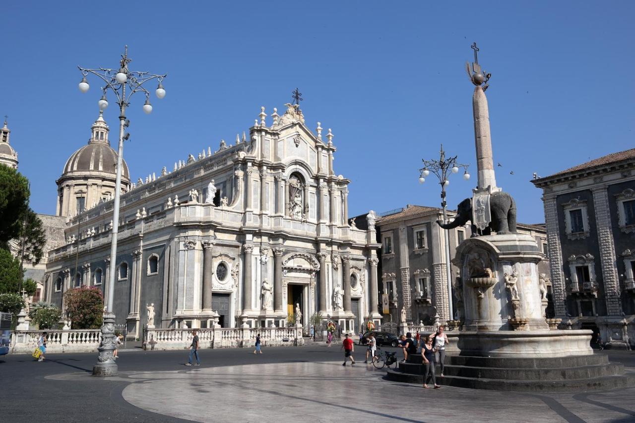 Casa Vacanze La Dolce Casa Villa Catania Bagian luar foto