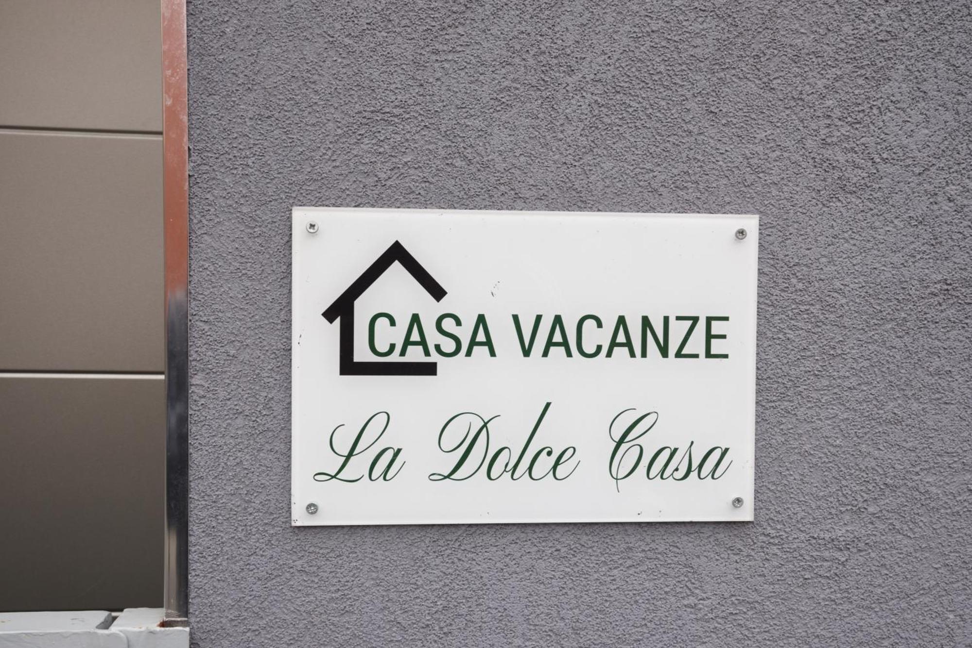 Casa Vacanze La Dolce Casa Villa Catania Bagian luar foto